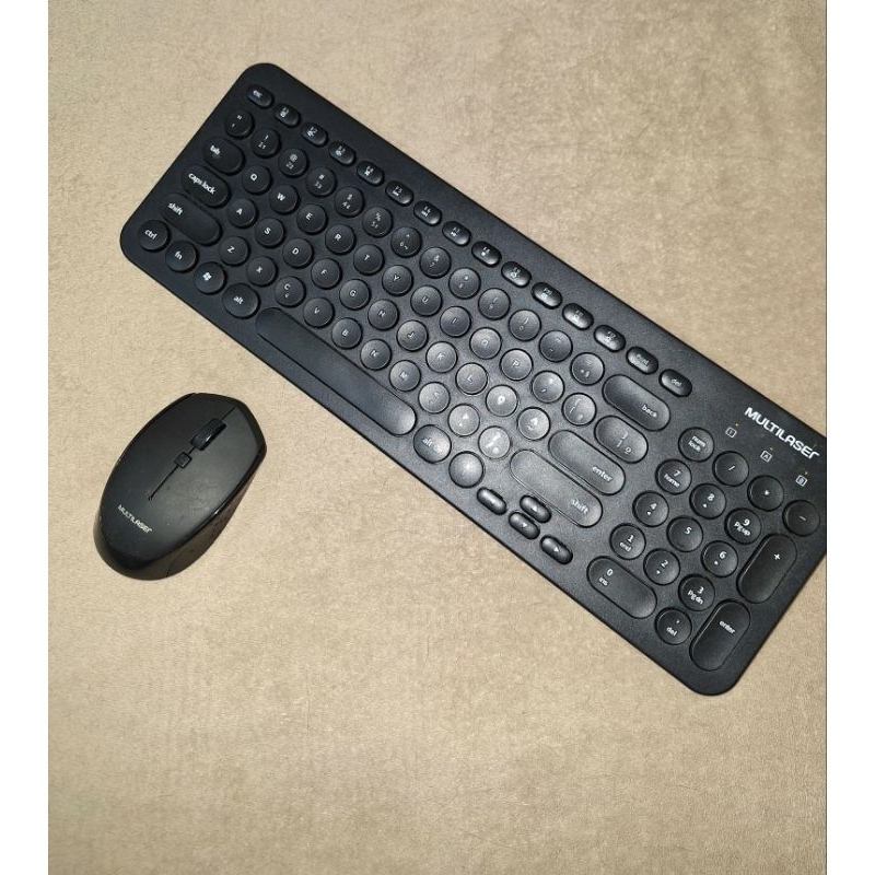 Conjunto teclado e mouse bluetooth (usado)