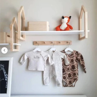 Kit Prateleiras Casinha Pinus - 1 cabideiro Pinus Nichos Decoração Quarto Infantil