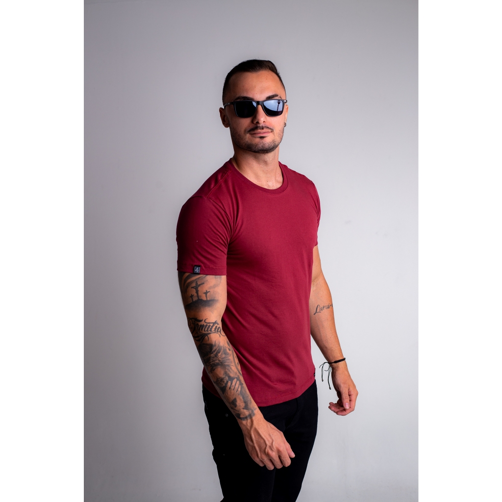 Camiseta Camisa Masculina Básica Slim Lisa Bordô 100% Algodão Fio 30.1 Premium Penteada