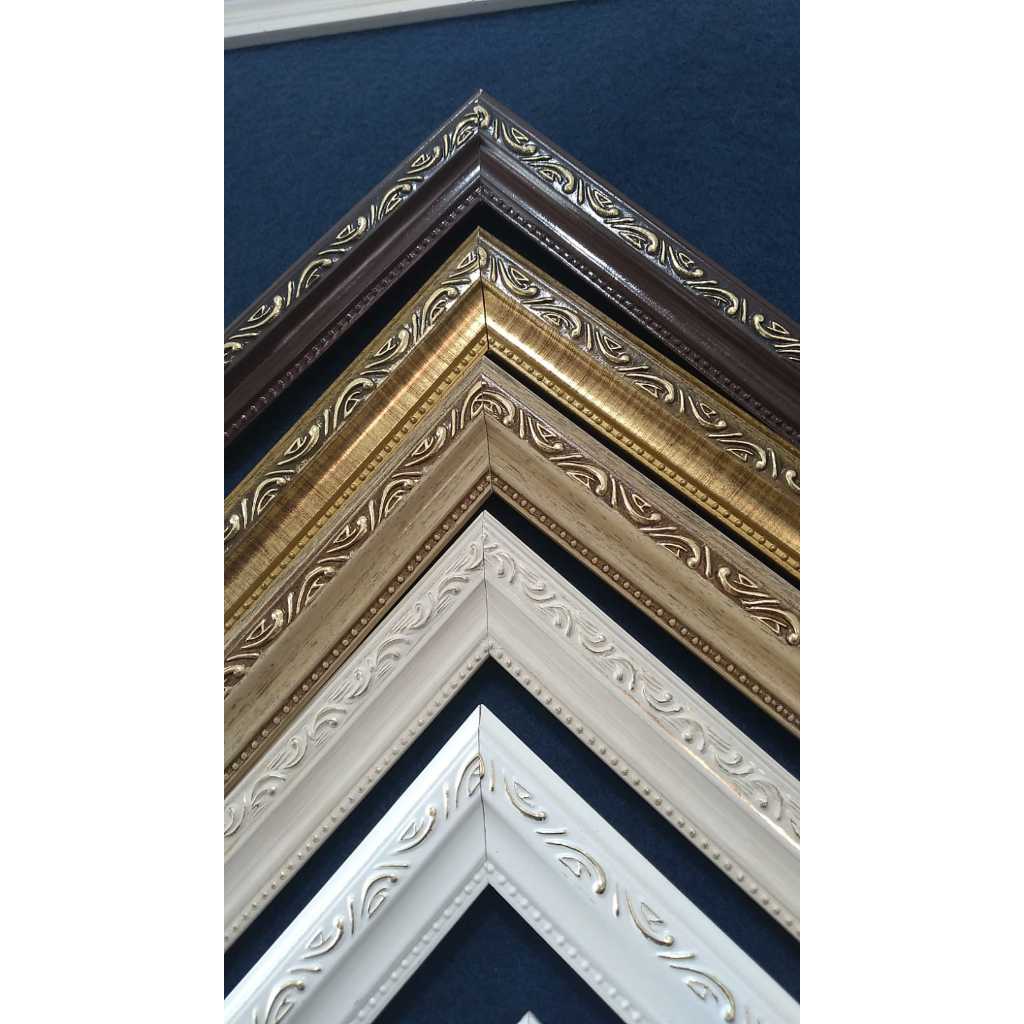 Moldura 30x37 Trabalhada De Qualidade Laqueada C/Acrílico