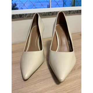 Scarpin cheap mostarda arezzo