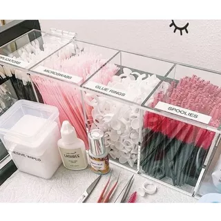 Organizador com 4 compartimentos