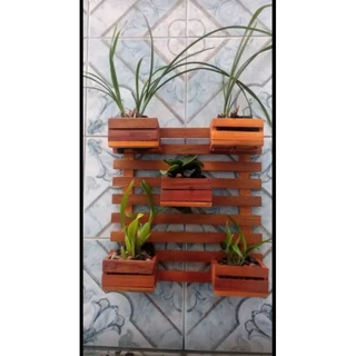 painel vertical,jardim madeira,suporte plantas, painel madeira sacada, casa nova
