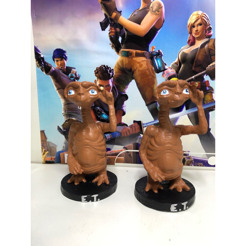 boneco resina E.T