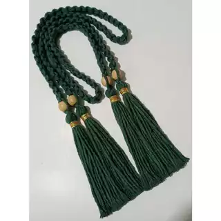 Prendedor de cortina em macrame
