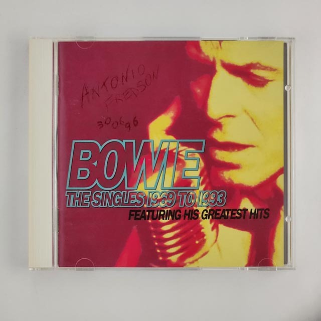 Cd David Bowie - The Singles 1969-1993 | Shopee Brasil