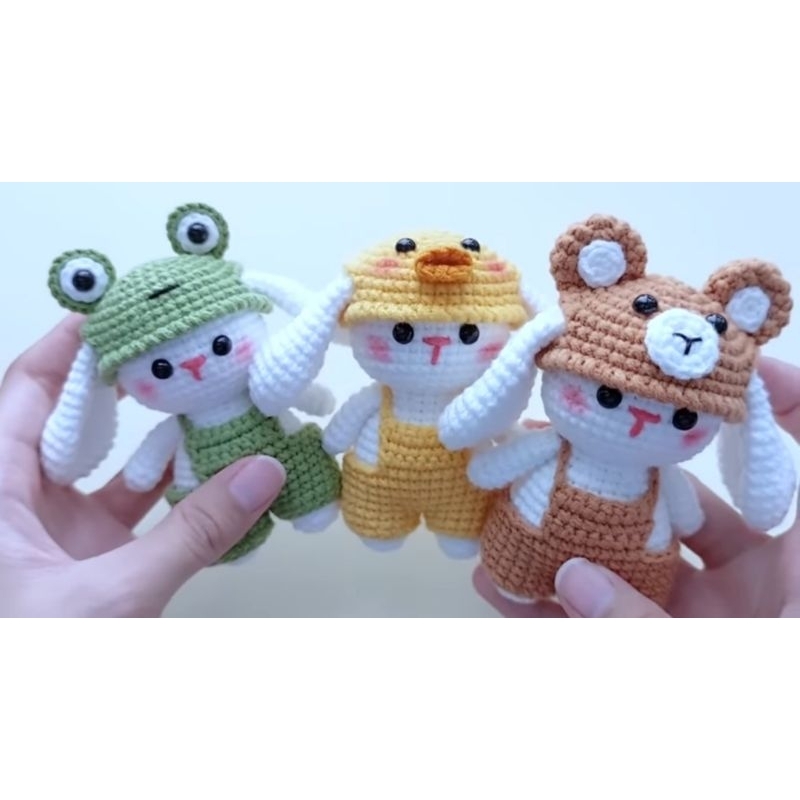 coelhinho/ Coelho amigurumi/Coelho Páscoa/chaveiro/pingente