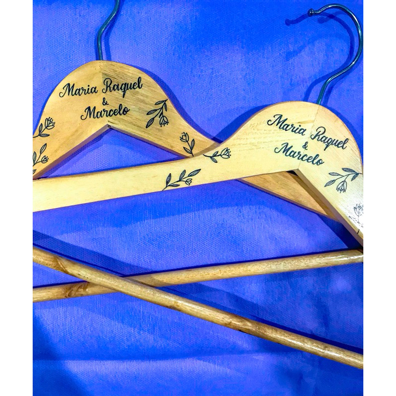 Cabide noiva / noivo personalizado em lettering rústico - Casamento ...