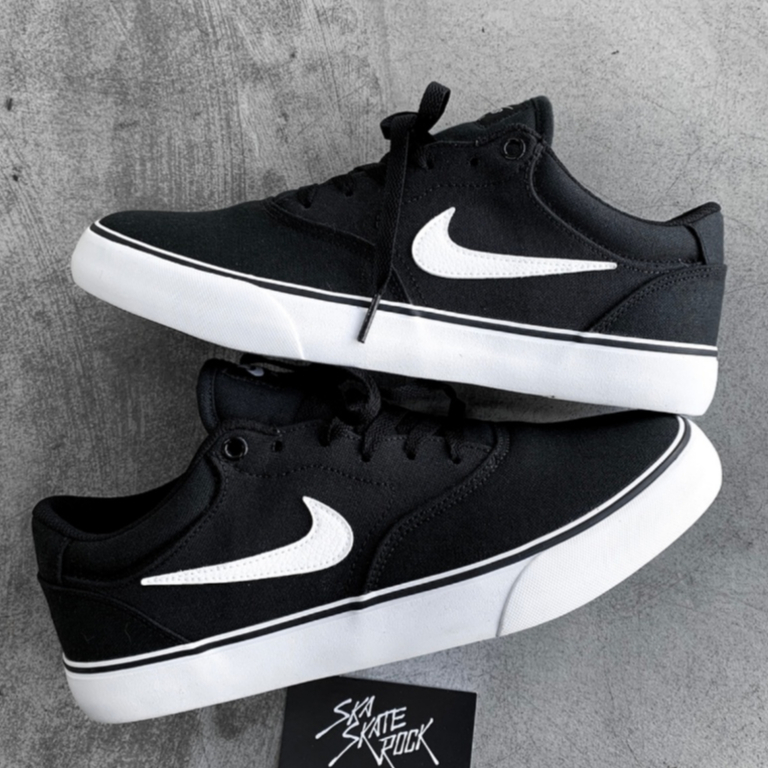 Nike sb best sale clutch feminino