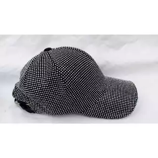 Boné Preto com Brilho Strass