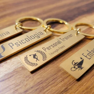 Chaveiro Personalizado em Aço Inox Dourado: Profissão em Destaque!