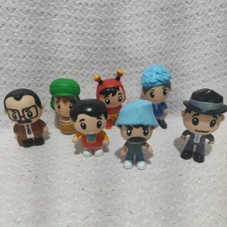 coleção de bonecos personagem do programa chaves, do girafas