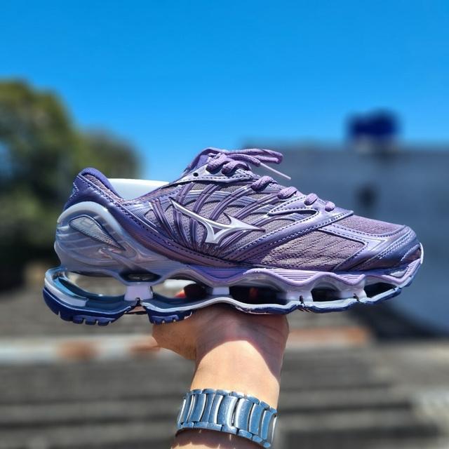 Mizuno 5 hotsell roxo e dourado