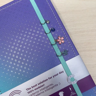 Pingente charm para caderno inteligente ou elastico de caderno