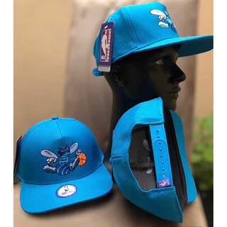 BONÉ ABA RETA HORNETS🐝CHICAGO BULLs / LOS ANGELES