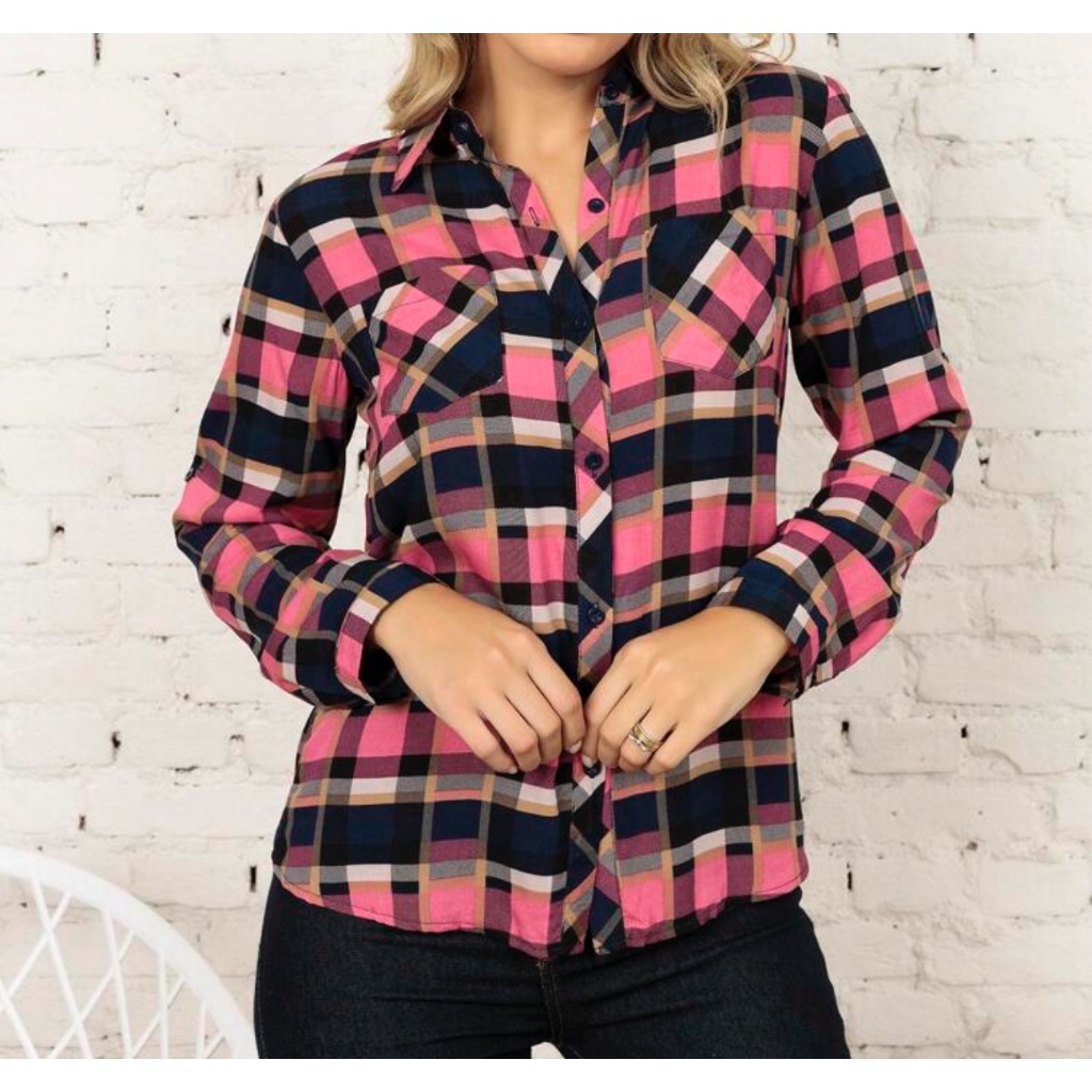 Camisa xadrez feminina de manga comprida com botões