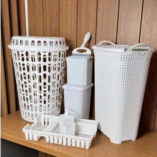 Monte Seu Conjunto Com Cesto Telado 60 Litros Branco ( Cesto 50l, Lixeira 07 Litros, Lixeira 05 Litros,Escorredor de Louça,Porta Detergente com Porta Esponja e Rodinho de Pia)