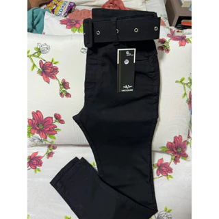 calça feminina com cinto todos os tamanhos com lycra elastano