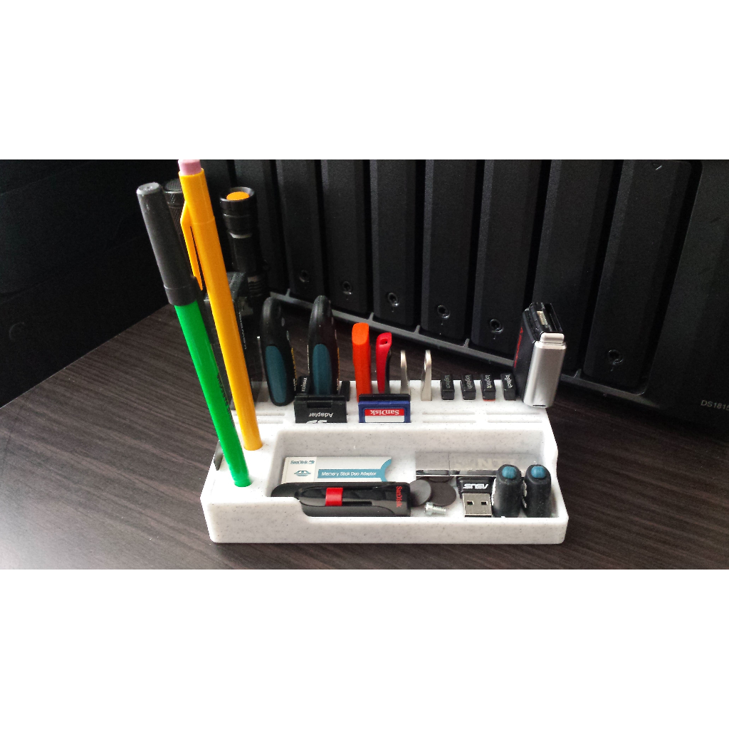 Suporte Organizador de Pendrive USB e Cartão de Memória SD Card