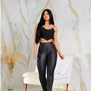 Calça Legging Skinny Cirre C Brilho E Com Ziper Nervura