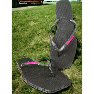 Kit 2 Pares Chinelo Feminino Do 34 Ao 40 Confortável Envio Imediato Mulher Casual Moda Praia Blogueira Promoção Chinela Feminina Femenino Decorado Pedraria Quadrada Quadrado Papete Rasteira Rasteirinha Branco Preto Rosa Verde 06 01