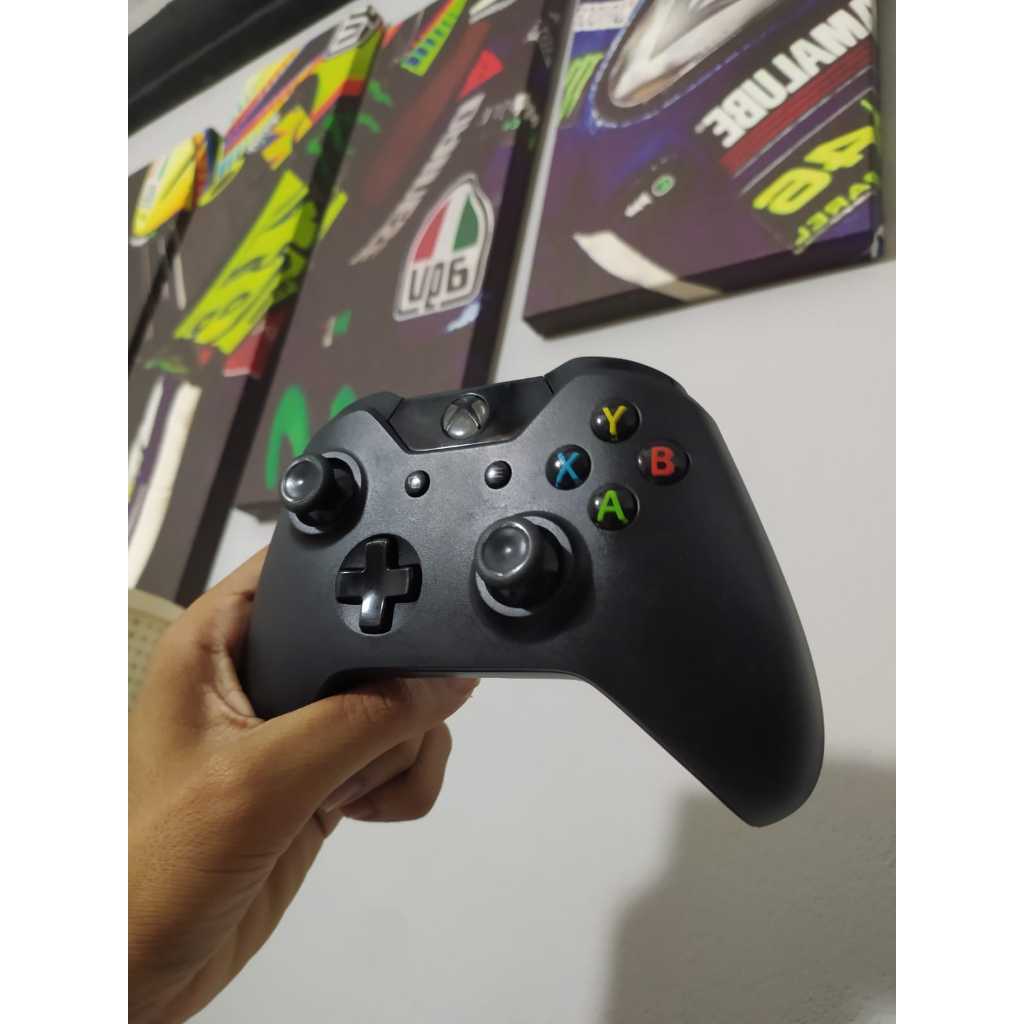 Controle xbox one fat com entrada p2 revisado com garantia seminovo usado