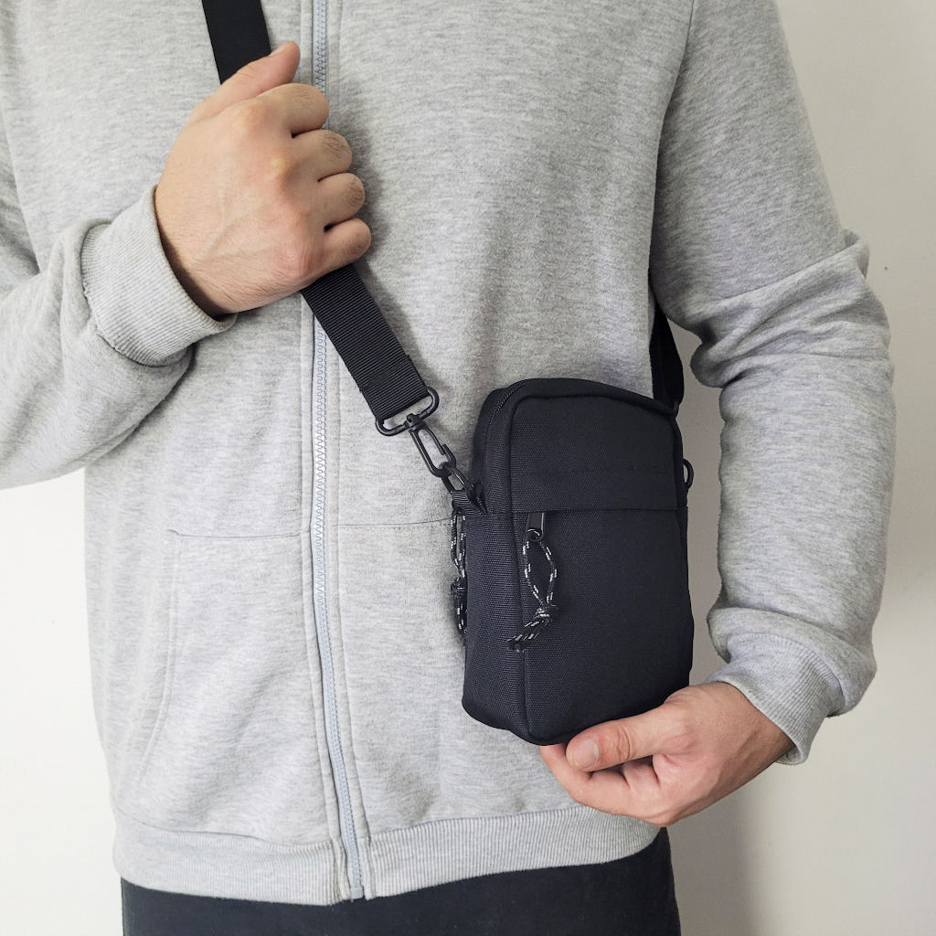 Mini Bolsa Shoulder Bag Transversal SLIM TEC Lateral Modelo