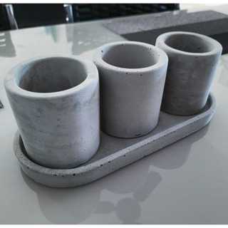 Centro de Mesa Trio com Vasos Redondo 8cm AL com Base Elipse 28 cm TK MALEOGA