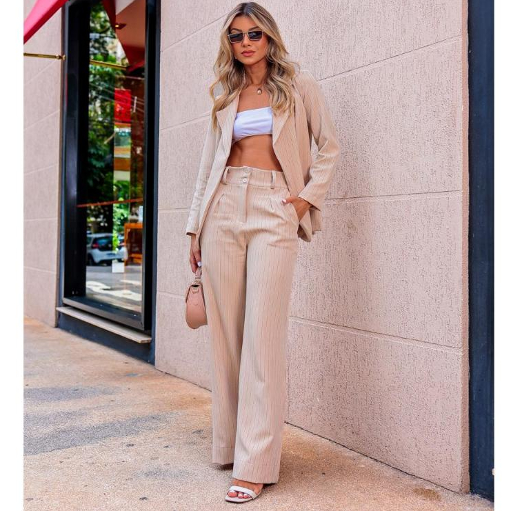 Conjunto Feminino Calça Pantalona e Blazer Alfaiataria Social Risca de Giz  Listrado