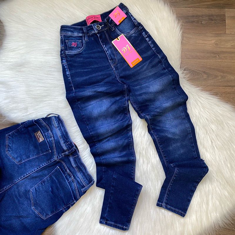 Calça jeans skinny cintura alta modeladora feminina lavagem clara