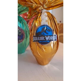 ovo da pascoa oa jurassic Word 350gcom surpresa