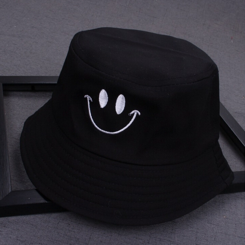 Bone Chapeu Bucket Hat Smile Sorriso Preto /Branco Top