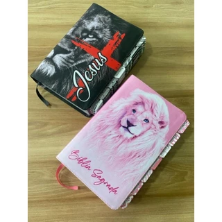 KIT CASAL BIBLIAS PERSONALIZADA ARC COM ABAS ADESIVAS COLADAS HARPA CRISTA E CORINHOS leaorosa+preto