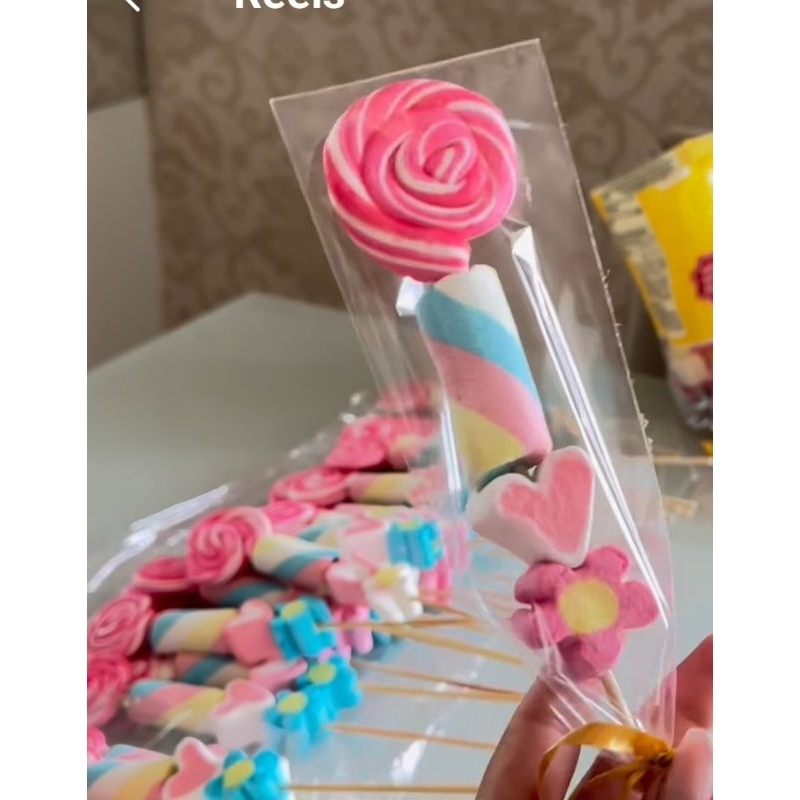 1- pirulito com marshmallow