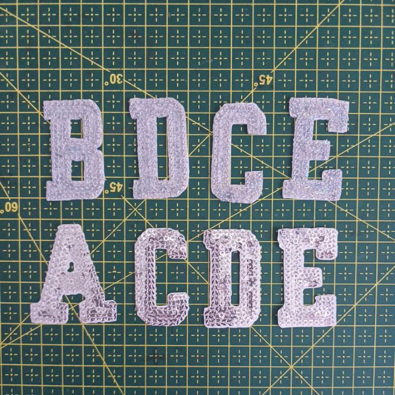 Patch bordado termocolante letras alfabeto paete | Shopee Brasil