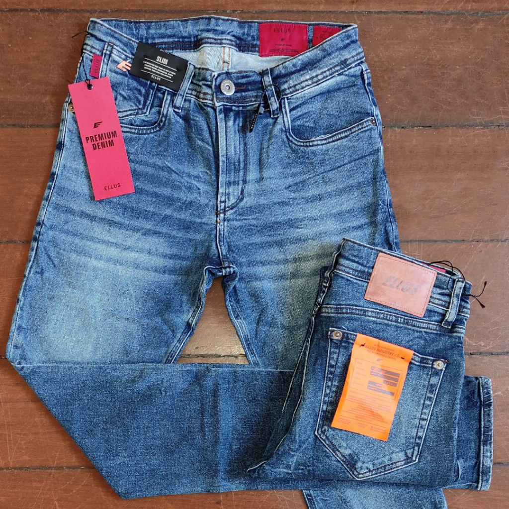 Calça Jeans Masculina Ellus Slim Fit com Lycra 302534