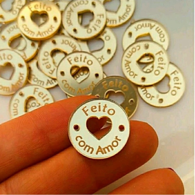 kit com 30 Tags Escrita Feito com Amor REF: CORAÇAO VAZADO
