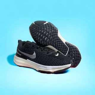 Tenis ZoomX Invincible 3 Masculino Academia Caminhada Promoção Corrida