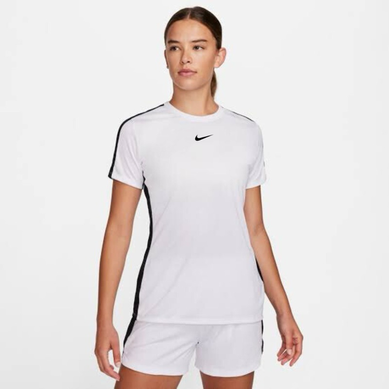 Camiseta Adidas Feminina em Oferta