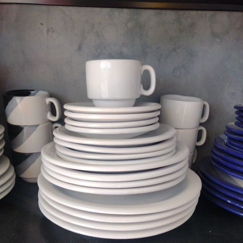 Aparelho de jantar e chá 20 peças ou 10 peças ótimo custo beneficio.