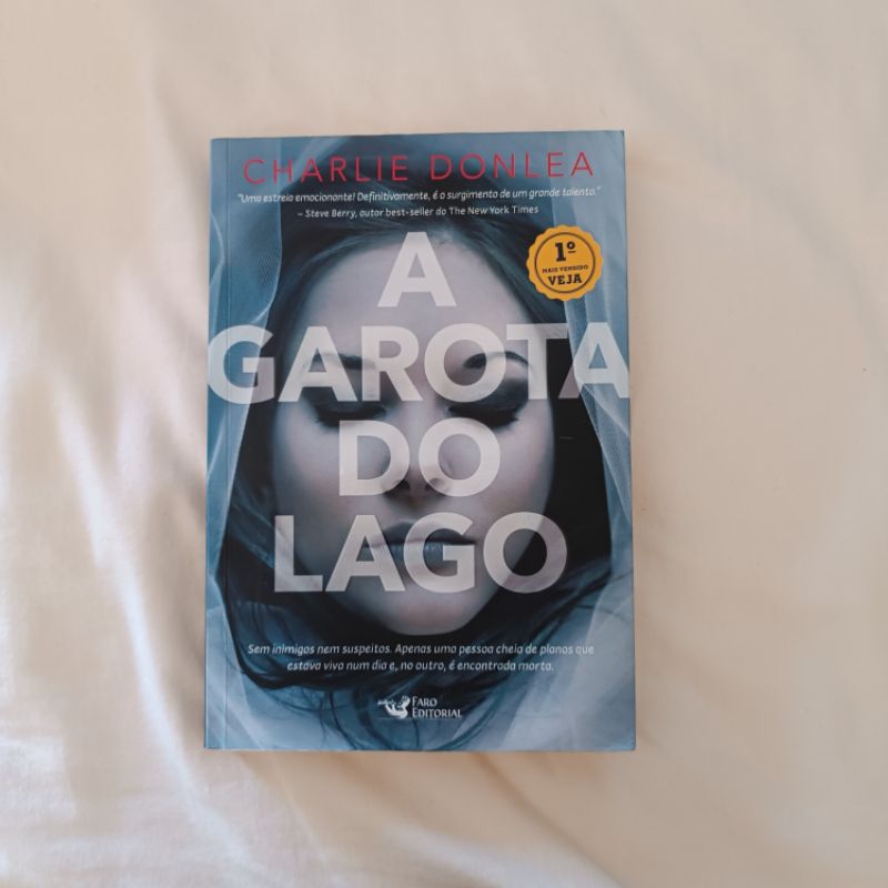 Livro A Garota do Lago - Charlie Donlea | Shopee Brasil