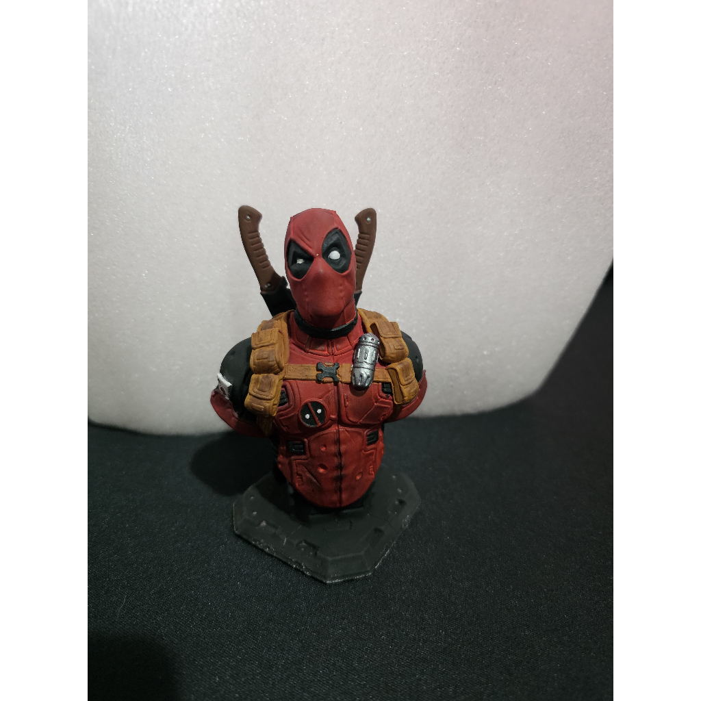 Busto - Deadpool - 10cm - Sob Encomenda