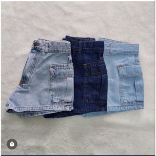 Short Jeans Feminino Bolso Cargo Sem Lycra