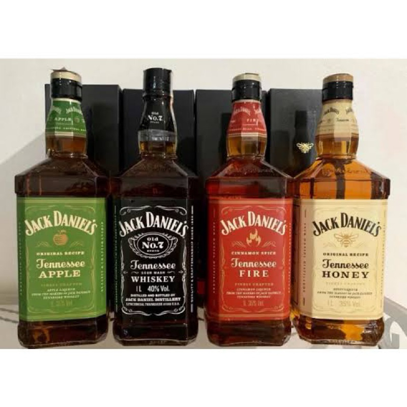 Whisky Johnnie Walker Black Label + Jack Daniel's Fire 1l Cd