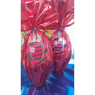 ovo de pascoa times de futbol com 3 mini ovinhos de chocolate dentro