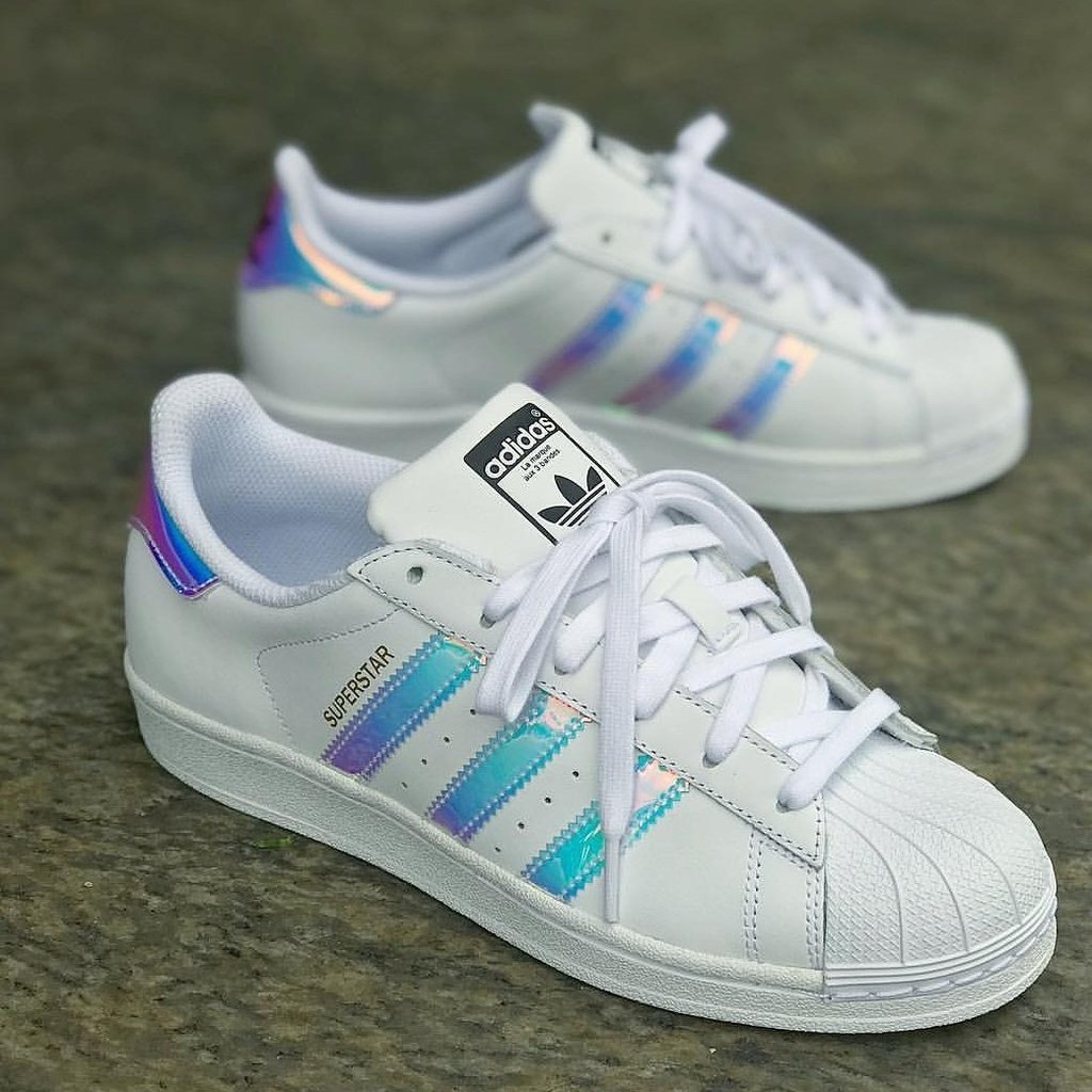 Tenis da adidas feminino sales holografico