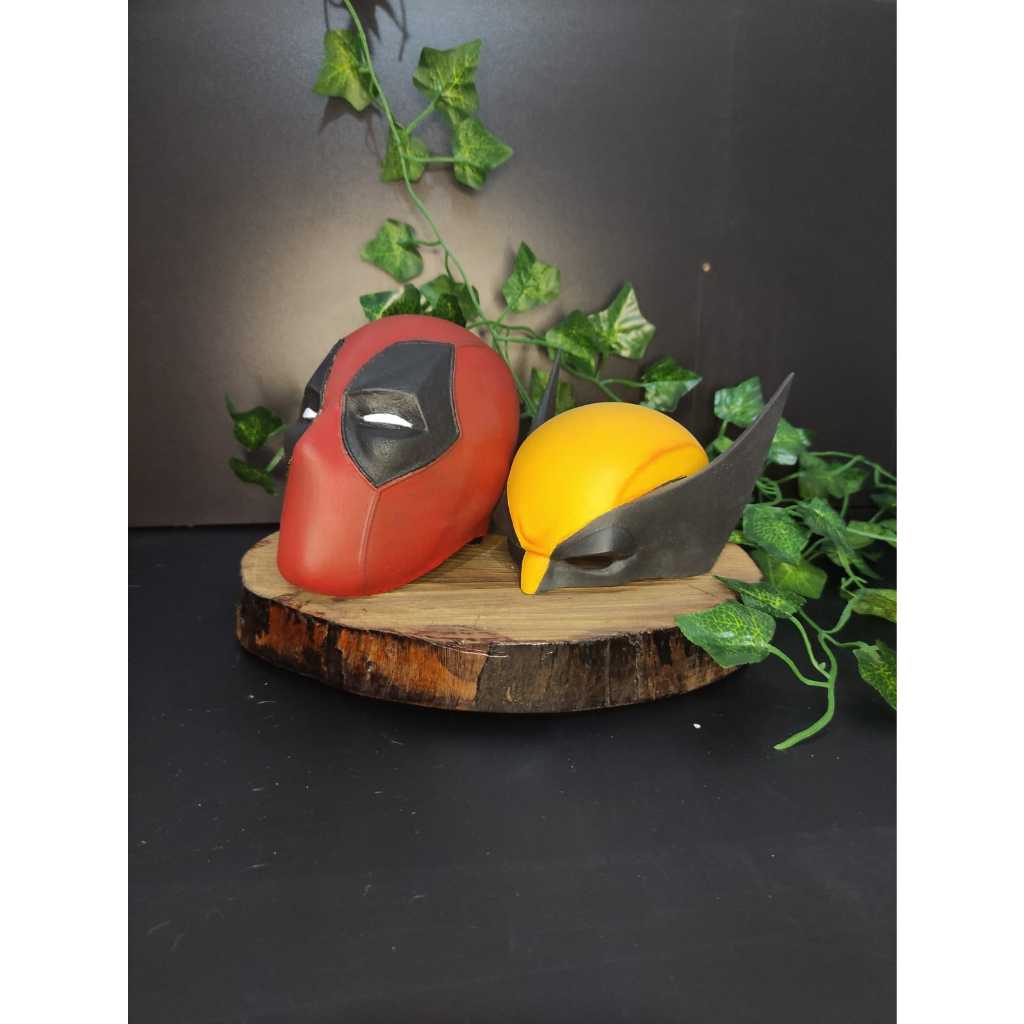 Miniatura máscaras Deadpool e Wolverine