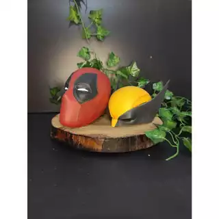 Miniatura máscaras Deadpool e Wolverine
