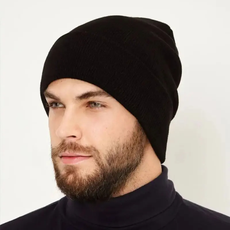 Touca Preta Básico Gorro com Dobra Sem Forro Liso Unissex Outono