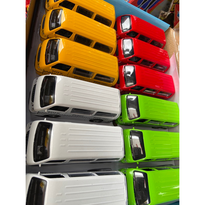 carrinho coleção minatura , Carrinho Metal contêm um pouco plástico . mini van